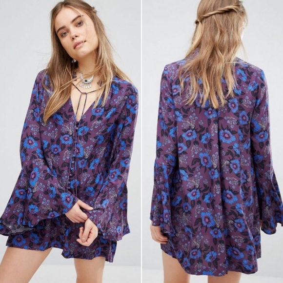 Free People Dresses & Skirts - Free People Bell Sleeve Floral Tunic Mini Dress